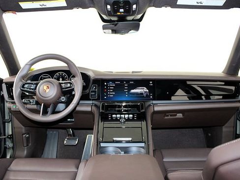 New 2026 Porsche Panamera 4 AWD/4WD image 13