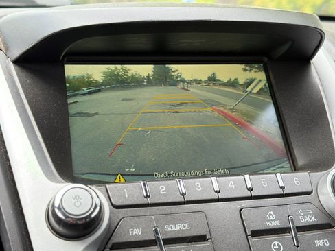 Used 2017 GMC Terrain SLT FWD image 15
