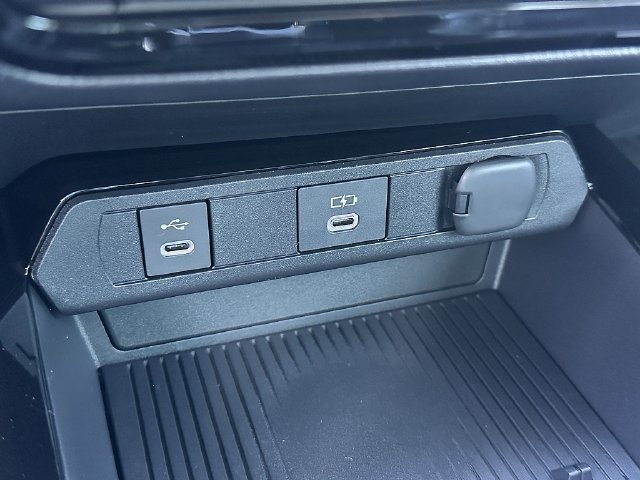 New 2027 Toyota Prius LE FWD image 23