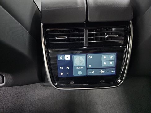 Used 2025 Rivian R1S Adventure AWD/4WD image 30