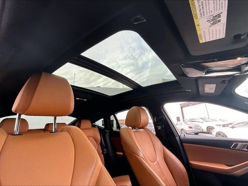 Used 2022 BMW X6 xDrive40i w/ Executive Package image 13