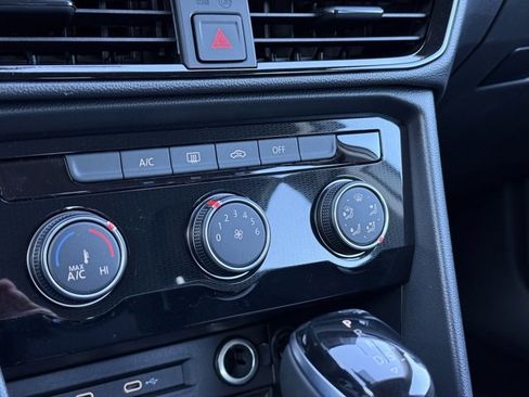 New 2026 Volkswagen Taos S image 20