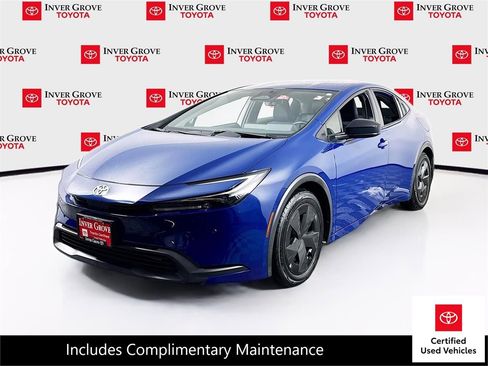 Used 2023 Toyota Prius LE image 1