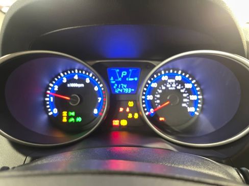 Used 2013 Hyundai Tucson Limited w/ Premium Pkg image 16