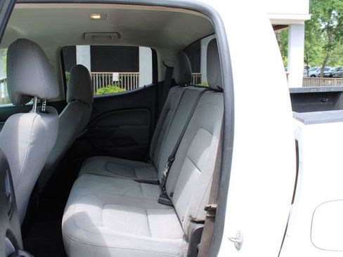 Used 2019 Chevrolet Colorado W/T w/ WT Convenience Package AWD/4WD image 28