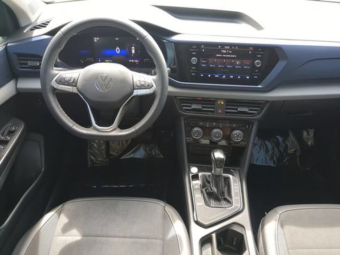 Certified 2023 Volkswagen Taos SE w/ Panoramic Sunroof Package FWD image 14