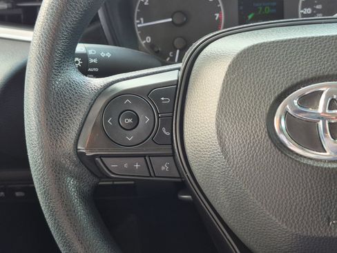 Used 2024 Toyota Corolla LE FWD image 15
