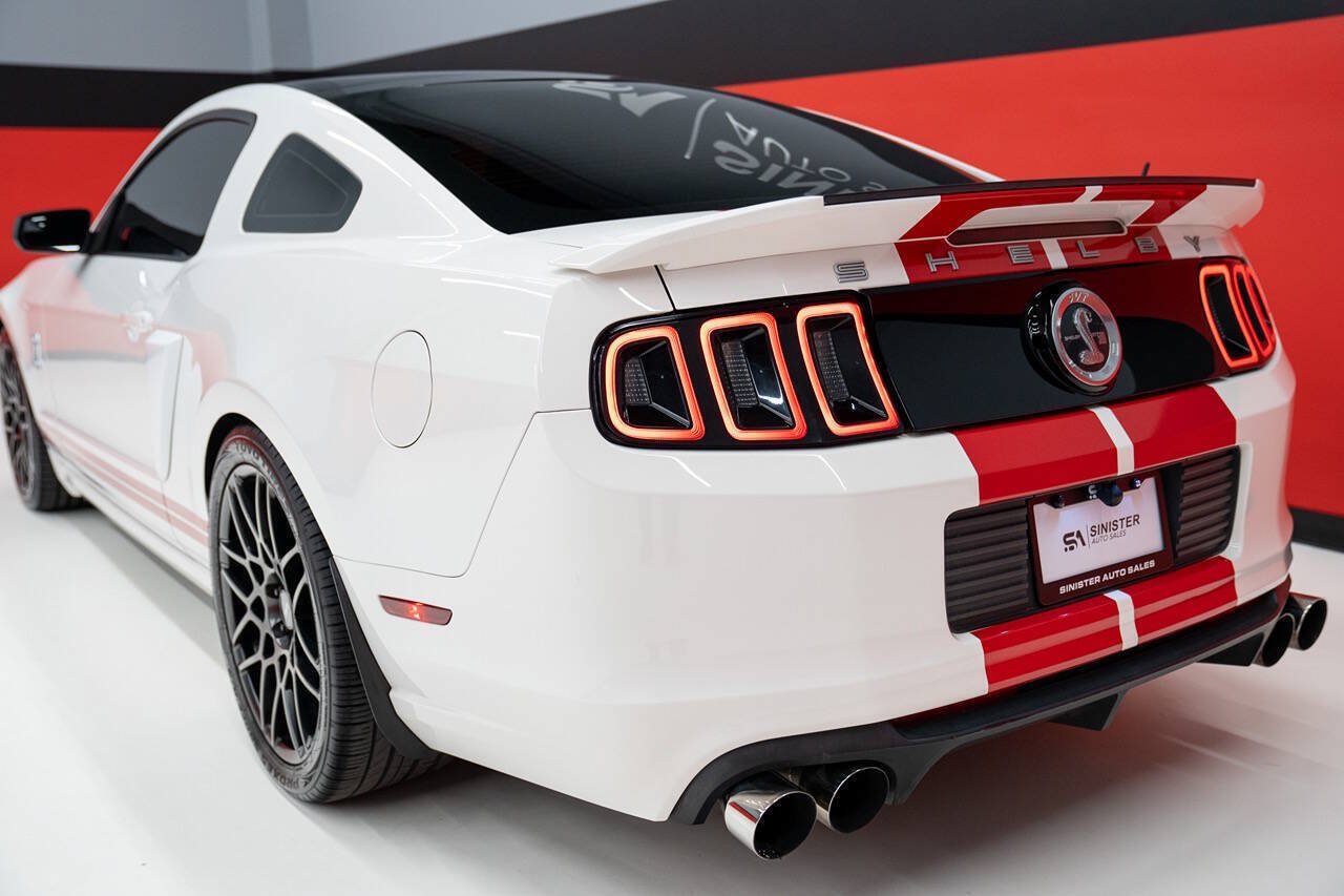 Used 2013 Ford Mustang Shelby GT500 RWD image 26