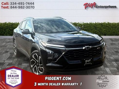 Used 2025 Chevrolet Trax RS w/ Driver Confidence Package FWD image 1