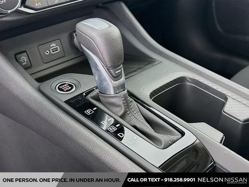 Certified 2025 Nissan Sentra S FWD image 16