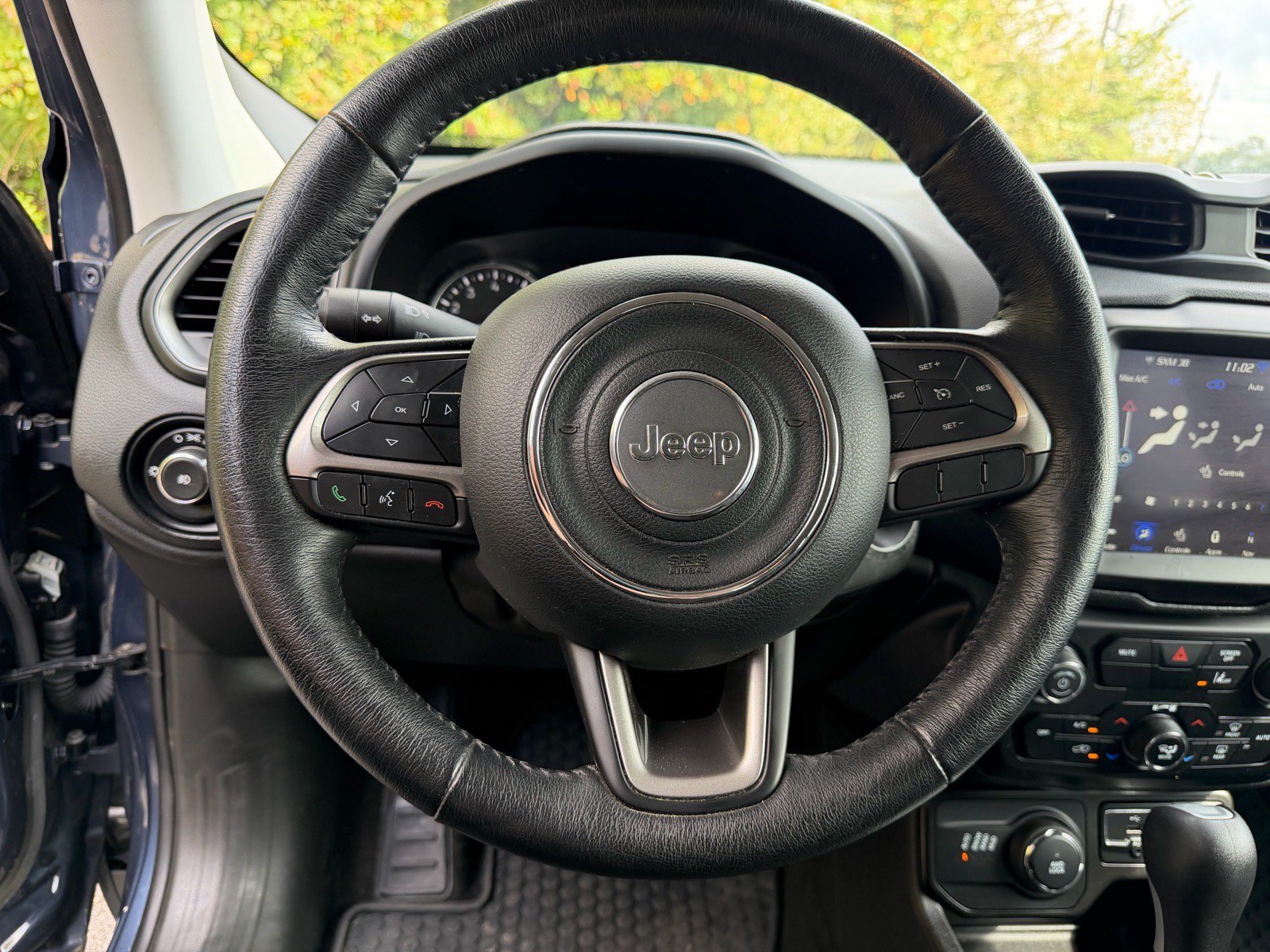 Used 2022 Jeep Renegade Latitude w/ Convenience Group AWD/4WD image 28