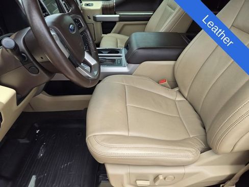 Used 2020 Ford F150 Lariat w/ Equipment Group 502A Luxury AWD/4WD image 12