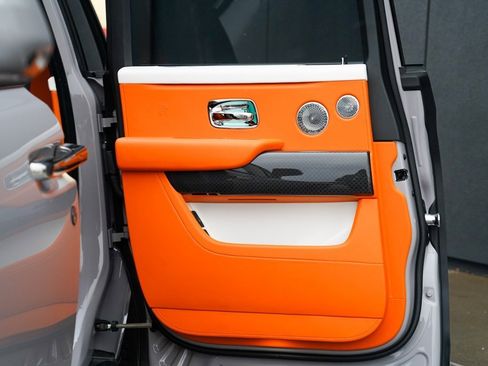 Certified 2024 Rolls-Royce Cullinan Black Badge w/ Driver's Package image 17