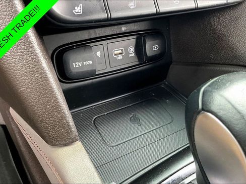 Used 2020 Hyundai Santa Fe Limited FWD image 15