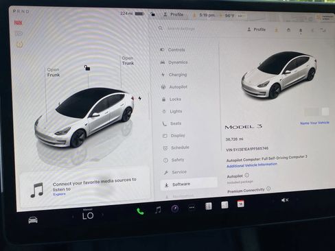 Used 2023 Tesla Model 3 Standard Range image 13