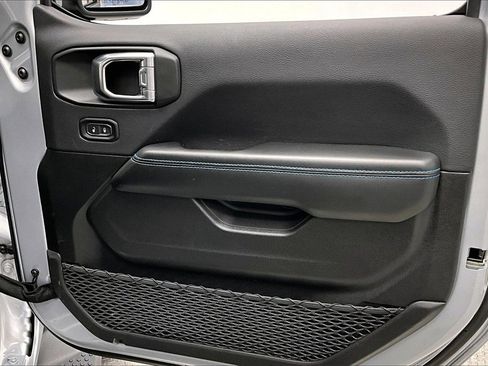 Used 2024 Jeep Wrangler High Altitude image 19