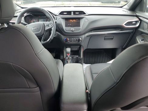 Certified 2023 Chevrolet TrailBlazer RS FWD image 19