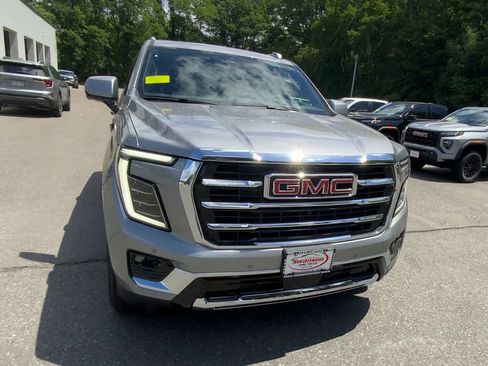 New 2026 GMC Yukon Elevation w/ Elevation Premium Package AWD/4WD image 3