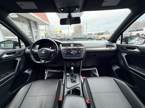Used 2019 Volkswagen Tiguan SEL Premium R-Line image 30
