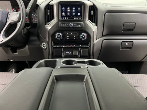 Used 2026 Chevrolet Silverado 1500 Custom Trail Boss w/ LPO, Dark Essentials Package image 34