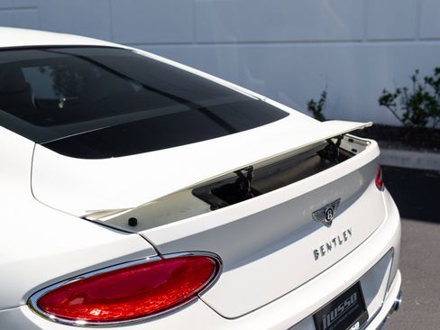Used 2020 Bentley Continental GT V8 AWD/4WD image 27