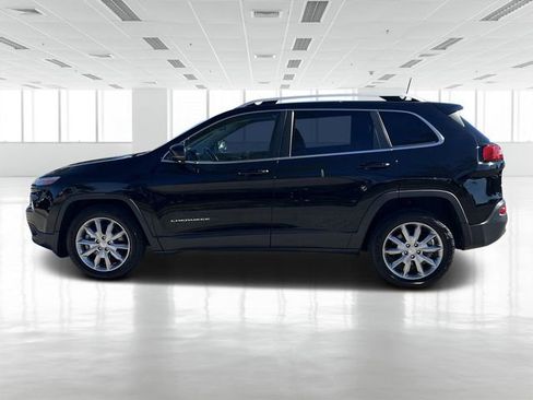 Used 2018 Jeep Cherokee Limited w/ Technology Group image 7