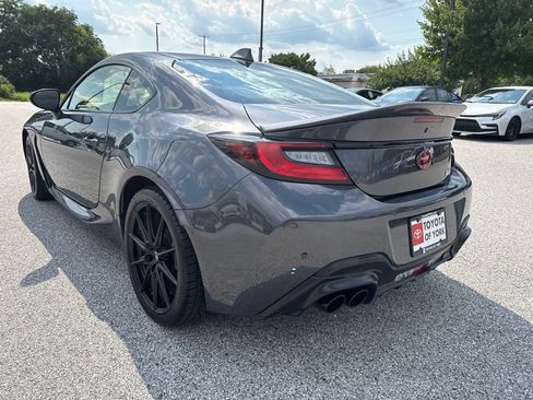Used 2022 Toyota GR86 RWD image 6