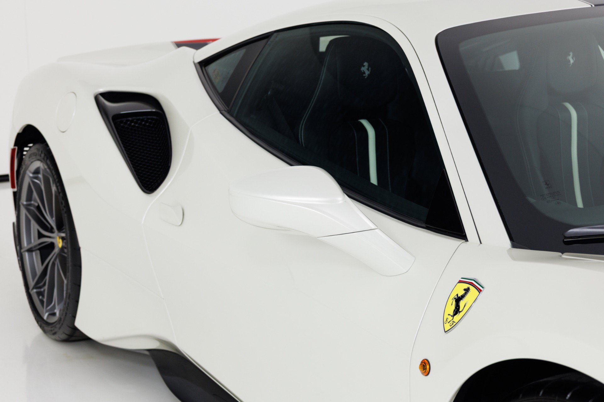 Used 2020 Ferrari 488 Pista Coupe RWD image 69