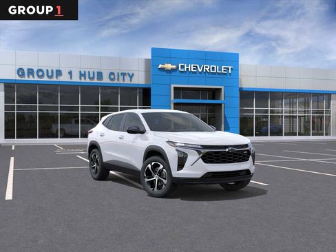 New 2026 Chevrolet Trax RS w/ Sunroof Package FWD image 1