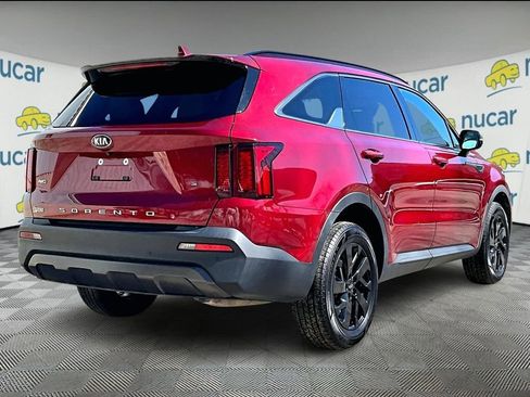 Used 2021 Kia Sorento S image 6