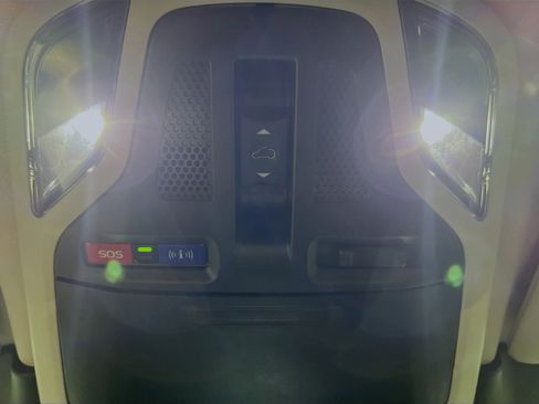 Used 2025 Subaru Outback Touring XT w/ Popular Package #2 image 21