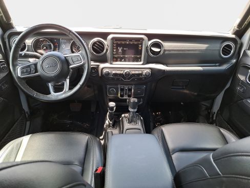 Used 2022 Jeep Wrangler Unlimited Sahara w/ LED Lighting Group AWD/4WD image 9