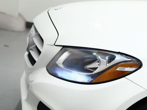 Used 2016 Mercedes-Benz C 300 4MATIC Sedan image 15