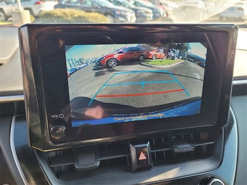 Used 2024 Toyota Corolla SE image 19