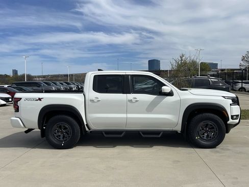 New 2026 Nissan Frontier Pro-X w/ Pro-X Convenience Package RWD image 3