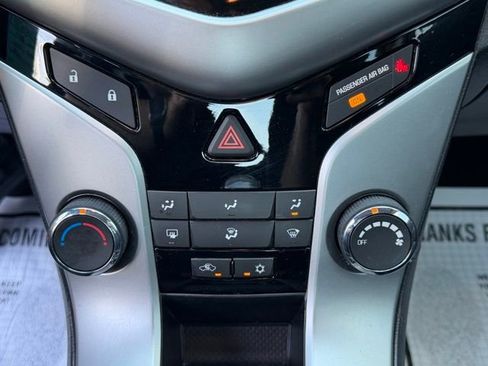 Certified 2014 Chevrolet Cruze LT FWD image 27