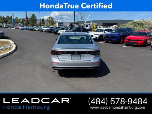 Certified 2025 Honda Accord SE image 6