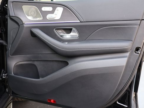 Certified 2024 Mercedes-Benz GLS 450 4MATIC image 30