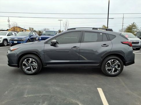 Used 2025 Subaru Crosstrek 2.0i Premium image 3