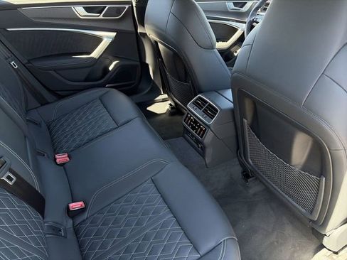 Used 2025 Audi S7 Premium Plus w/ S Sport Package image 14