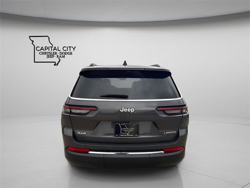 New 2025 Jeep Grand Cherokee L Limited w/ Luxury Tech Group II image 8
