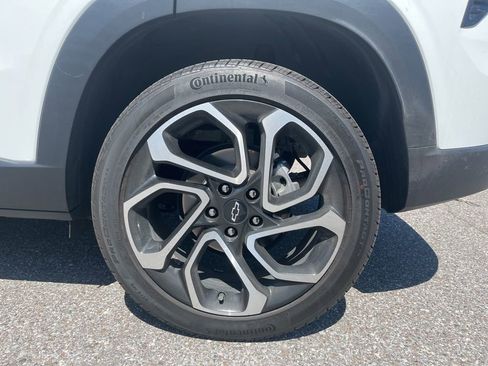 Used 2024 Chevrolet Trax RS w/ Driver Confidence Package FWD image 5