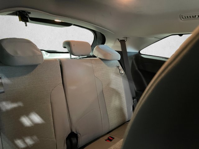 Used 2026 Toyota Sienna LE FWD image 19