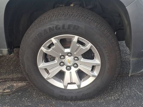 Used 2022 Chevrolet Colorado LT w/ LT Convenience Package RWD image 4