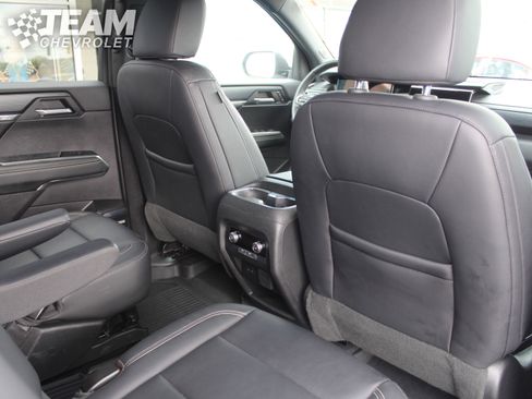 Used 2024 GMC Acadia Elevation w/ Black Edition AWD/4WD image 25