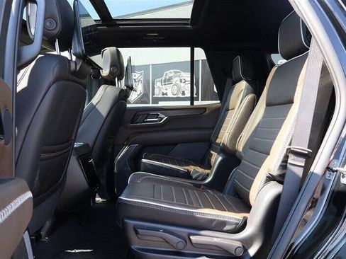 Used 2026 GMC Yukon Denali Ultimate AWD/4WD image 24