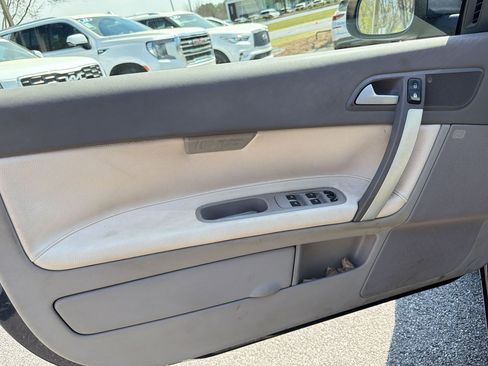 Used 2012 Volvo C70 T5 image 21