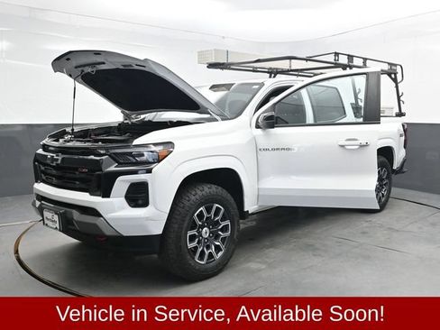 Used 2024 Chevrolet Colorado Z71 w/ Advanced Trailering Package AWD/4WD image 49