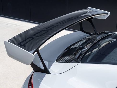 Certified 2019 Porsche 911 GT2 RS RWD image 41