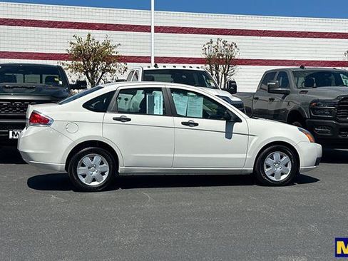 Used 2011 Ford Focus S FWD image 3